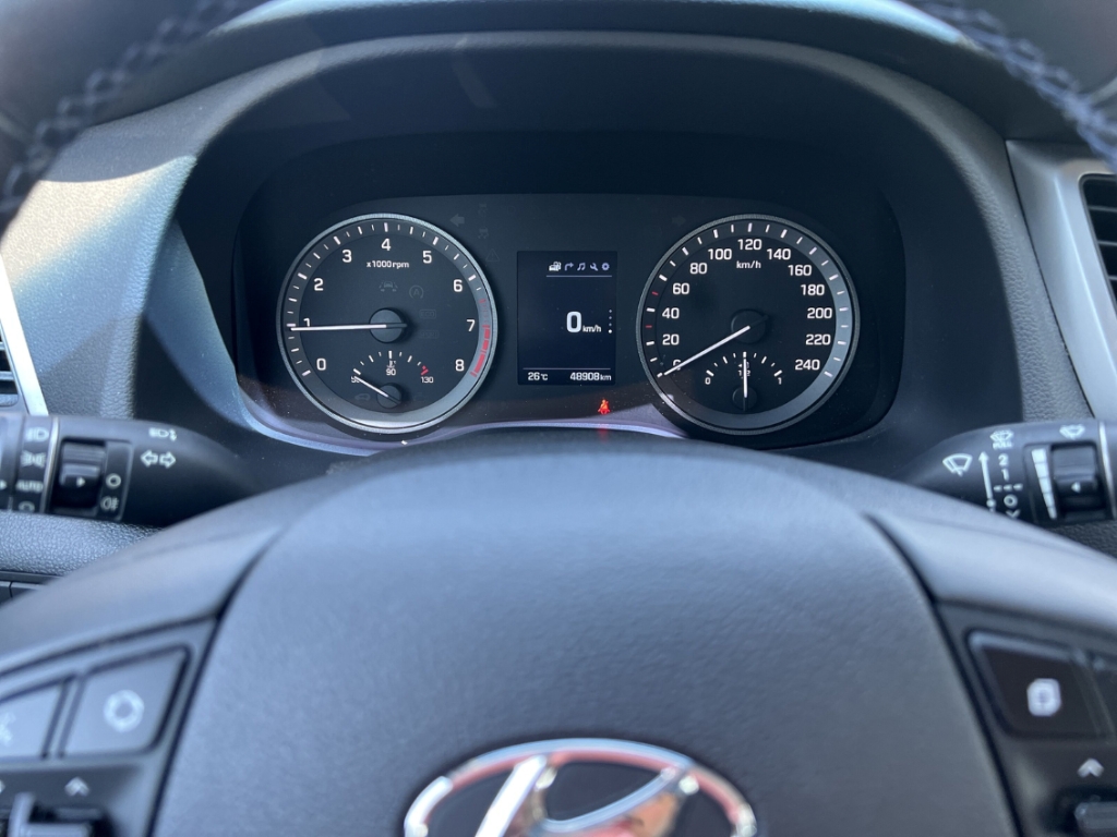 Fahrzeugabbildung Hyundai TUCSON blue 2WD 1.6 GDI AHK Navi SHZ PDC CarPlay