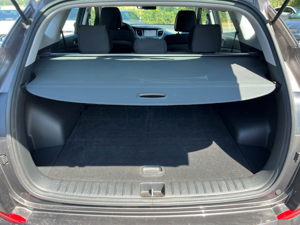 Fahrzeugabbildung Hyundai TUCSON blue 2WD 1.6 GDI AHK Navi SHZ PDC CarPlay