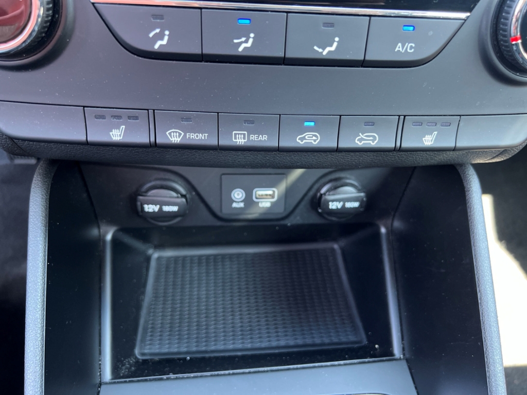 Fahrzeugabbildung Hyundai TUCSON blue 2WD 1.6 GDI AHK Navi SHZ PDC CarPlay