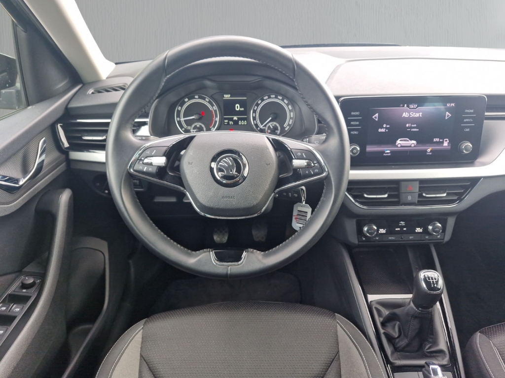 Fahrzeugabbildung SKODA Kamiq 1.0 TSI TOUR Klima SZH PDC LM17 GRA Sunset