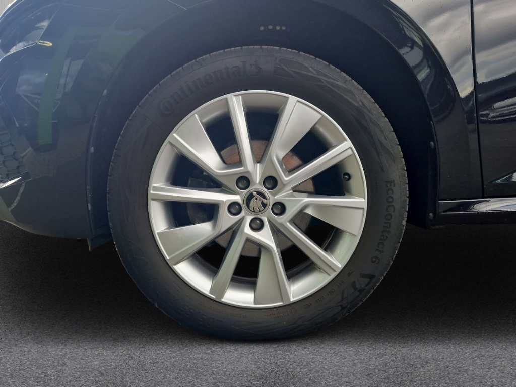 Fahrzeugabbildung SKODA Kamiq 1.0 TSI TOUR Klima SZH PDC LM17 GRA Sunset