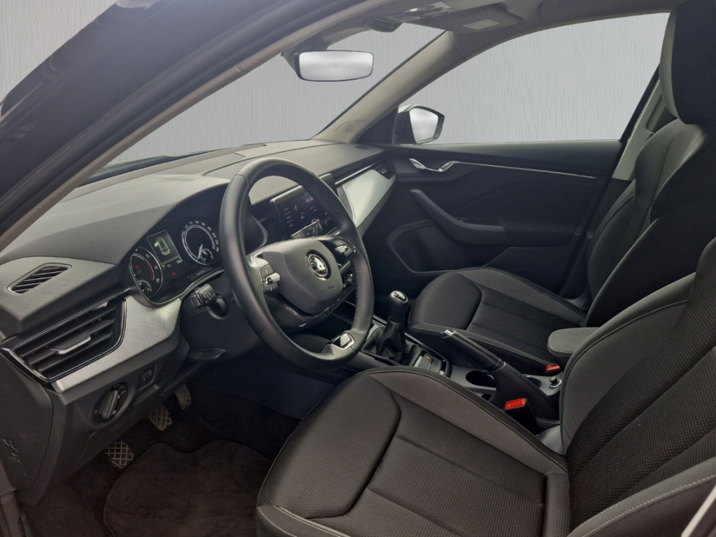 Fahrzeugabbildung SKODA Kamiq 1.0 TSI TOUR Klima SZH PDC LM17 GRA Sunset
