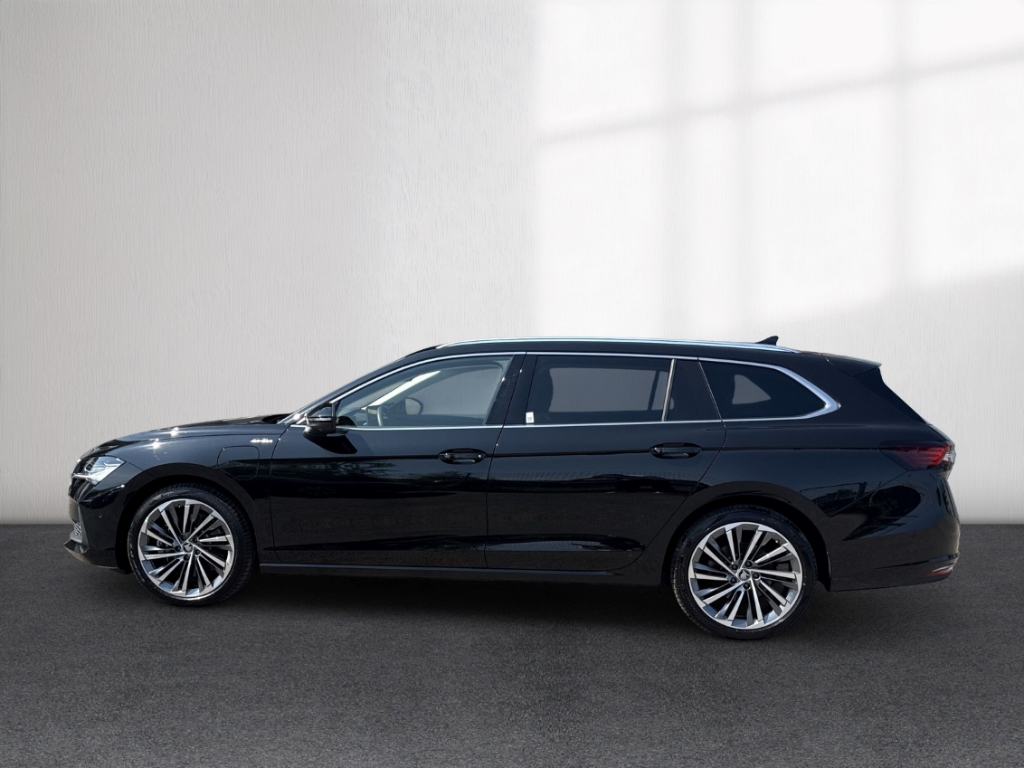 Fahrzeugabbildung SKODA Superb Combi Combi iV DSG L&K AHK ACC HeadUp Kam