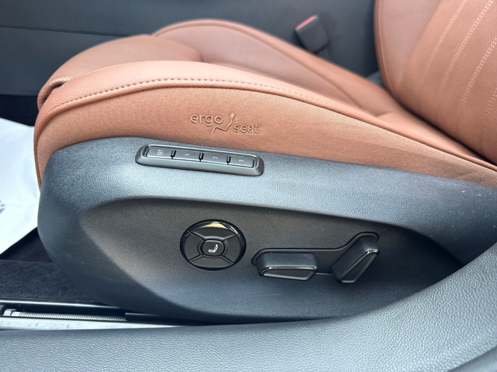 Fahrzeugabbildung SKODA Superb Combi Combi iV DSG L&K AHK ACC HeadUp Kam