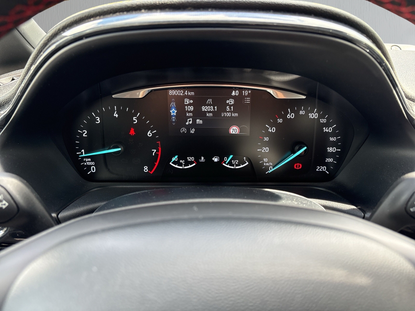 Fahrzeugabbildung Ford Fiesta 1.0 EB ST-Line PANO WinterP PPS ACC