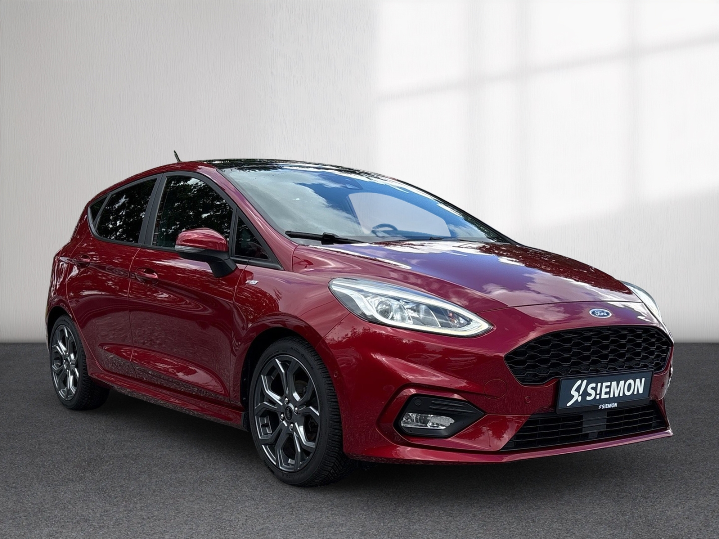 Fahrzeugabbildung Ford Fiesta 1.0 EB ST-Line PANO WinterP PPS ACC
