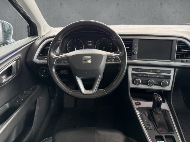 Fahrzeugabbildung SEAT Leon ST 2.0 TDI DSG X-Perience 4Drive AHK LEDER