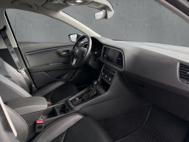 Fahrzeugabbildung SEAT Leon ST 2.0 TDI DSG X-Perience 4Drive AHK LEDER