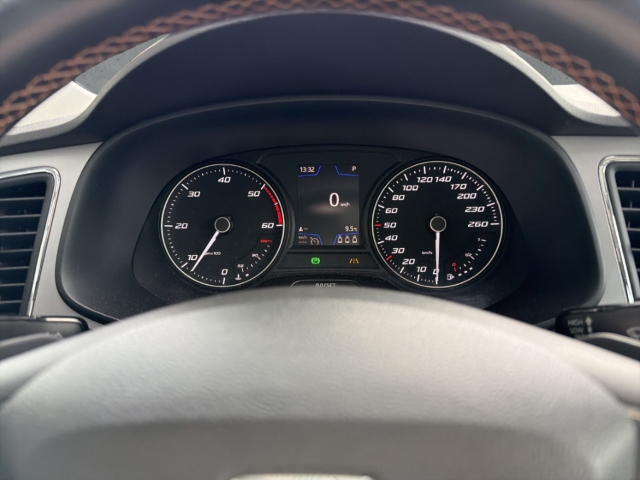 Fahrzeugabbildung SEAT Leon ST 2.0 TDI DSG X-Perience 4Drive AHK LEDER