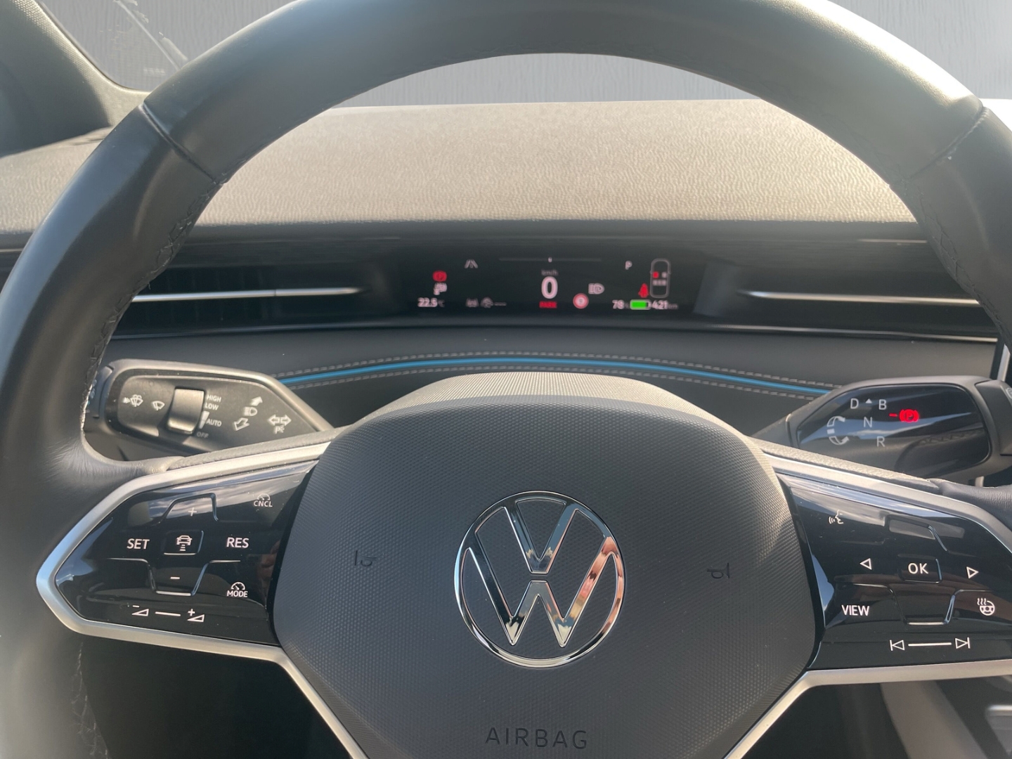 Fahrzeugabbildung Volkswagen ID.7 Pro 210 kW IQ.LIGHT SmartPano 360° belSitz