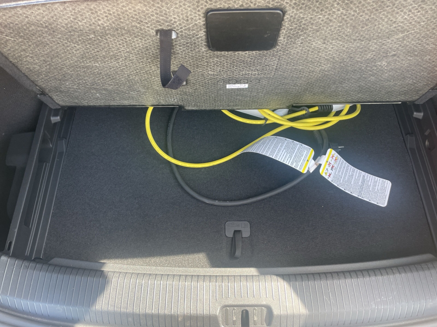 Fahrzeugabbildung Volkswagen ID.7 Pro 210 kW IQ.LIGHT SmartPano 360° belSitz