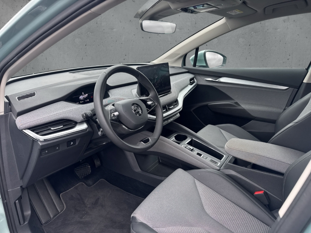 Fahrzeugabbildung SKODA Enyaq iV 60 Loft Nav Tempo PDC Kamera WärmePumpe