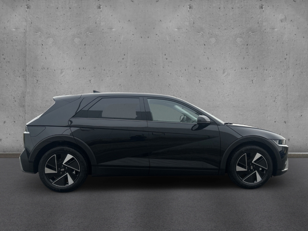 Fahrzeugabbildung Hyundai IONIQ 5 FL MY26 84kWh 2WD CENTRIQ Navi Digitales Cockpit LED ACC El. Heckklappe Apple CarPlay