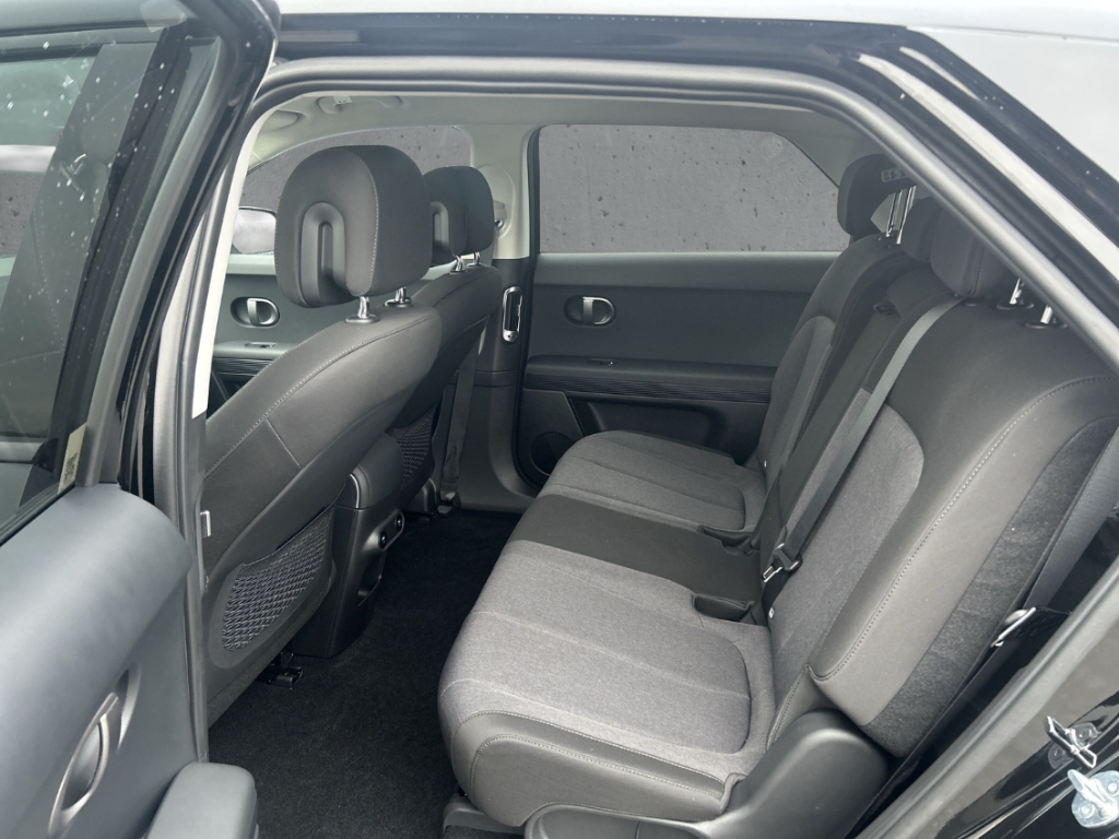 Fahrzeugabbildung Hyundai IONIQ 5 FL MY26 84kWh 2WD CENTRIQ Navi Digitales Cockpit LED ACC El. Heckklappe Apple CarPlay