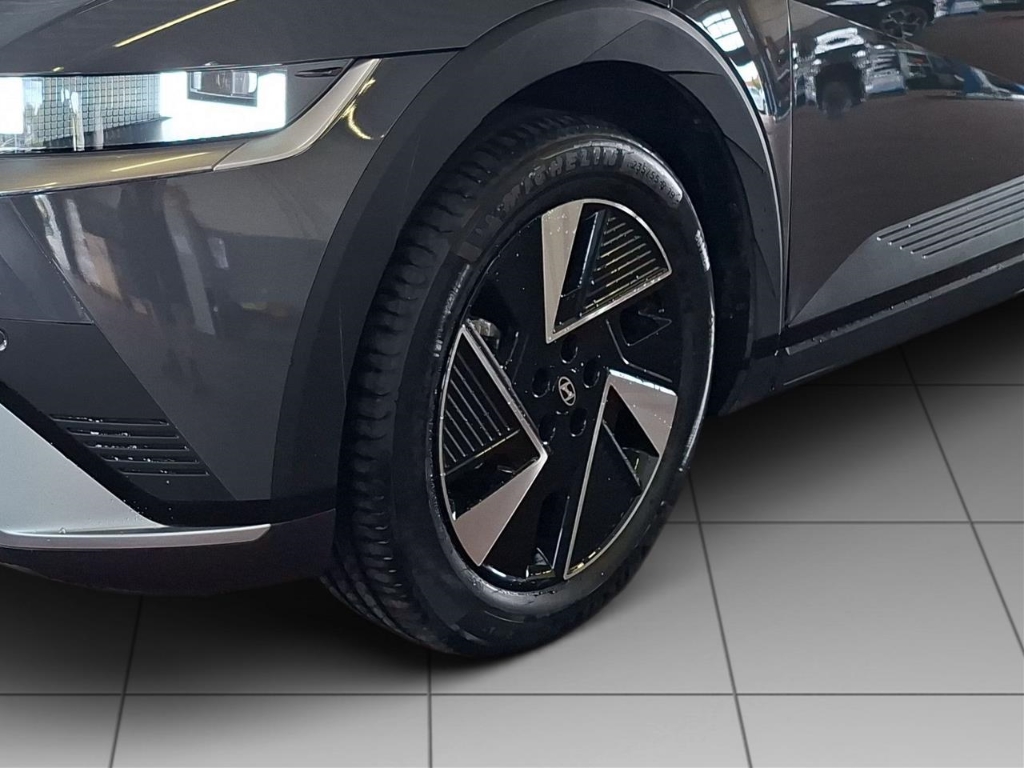 Fahrzeugabbildung Hyundai IONIQ 5 FL 84kWh 2WD MY25 UNIQ Navi Digitales Cockpit Soundsystem Bose Klimasitze