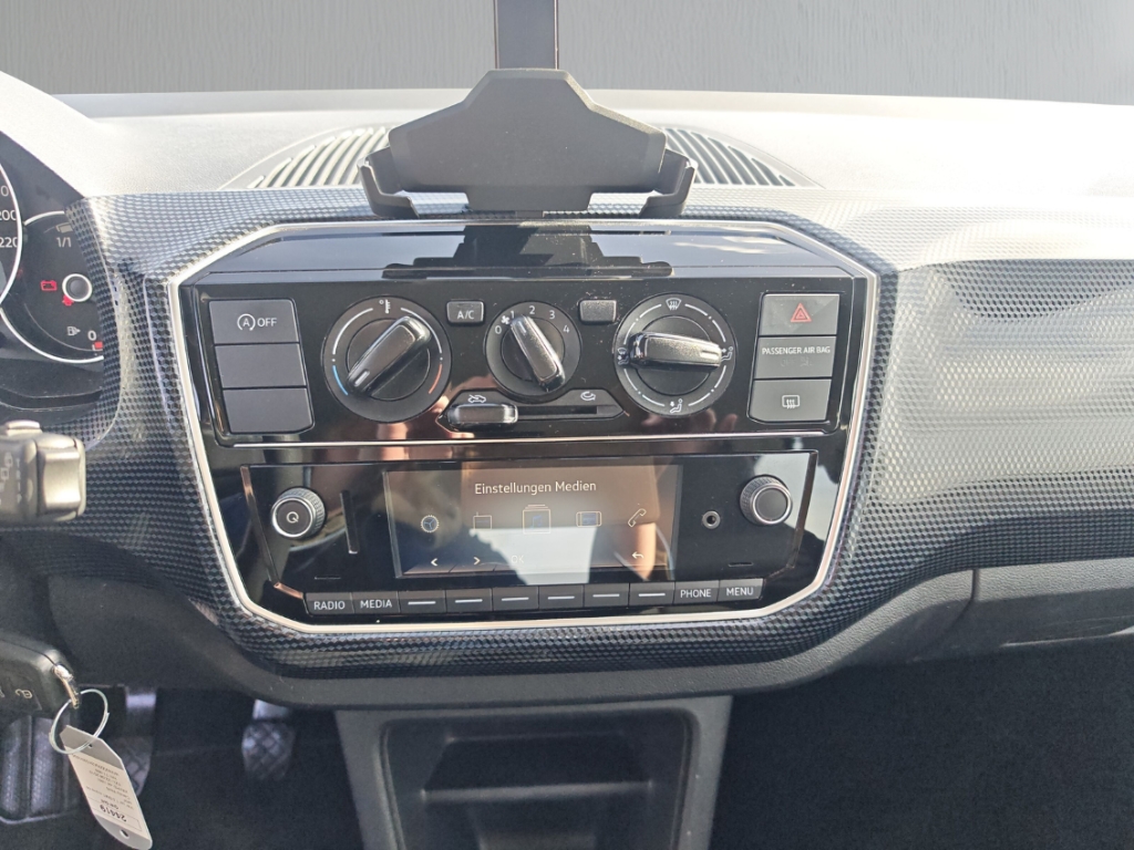 Fahrzeugabbildung Volkswagen up! move 1.0 Temp Tel.-Vorb. PDC Kollisionswarner Notbremsass. Regensensor GA