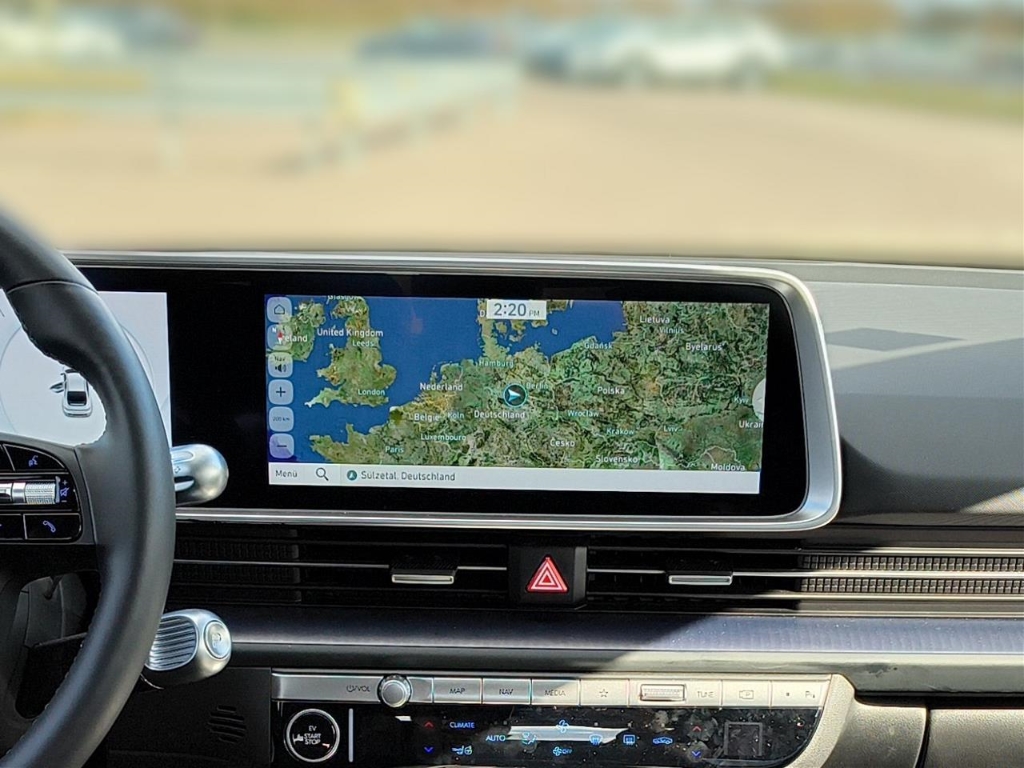 Fahrzeugabbildung Hyundai IONIQ 6 77,4 kWh 2WD DYNAMIQ Navi Digitales Cockpit LED ACC El. Heckklappe Apple CarPlay