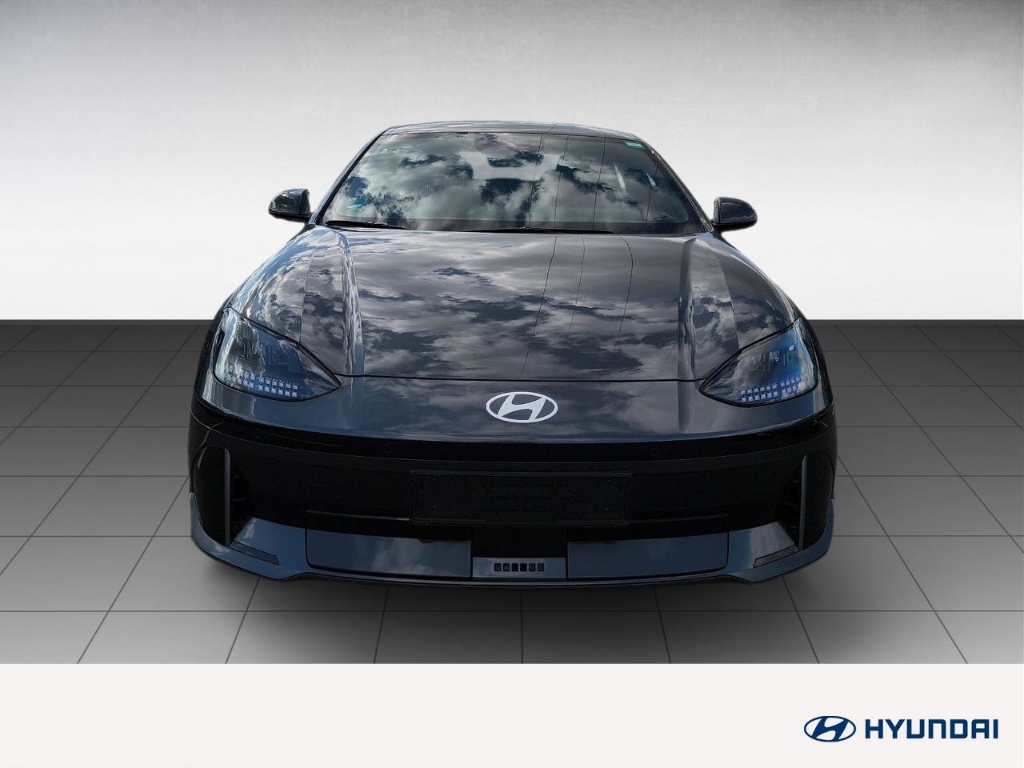 Fahrzeugabbildung Hyundai IONIQ 6 77,4 kWh 2WD DYNAMIQ Navi Digitales Cockpit LED ACC El. Heckklappe Apple CarPlay