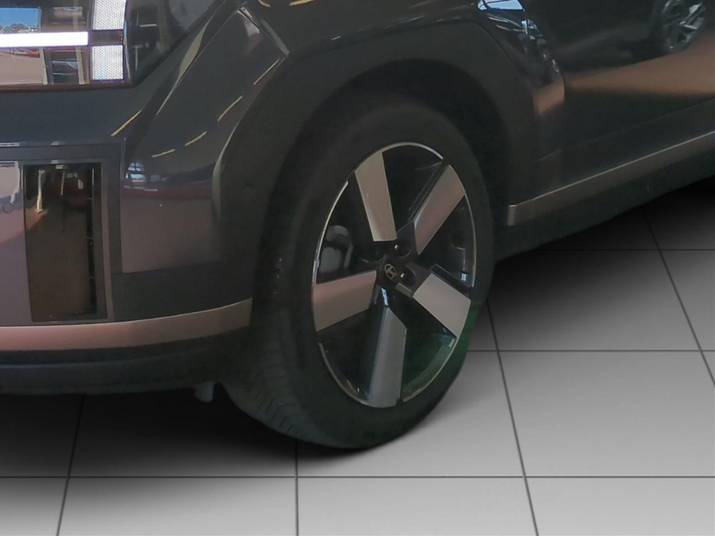Fahrzeugabbildung Hyundai SANTA FE PHEV MY25 1.6 AT 4WD Signature Komf.P Tech.P 7-Sitz Dig-KEY Leder Digi Cockpit