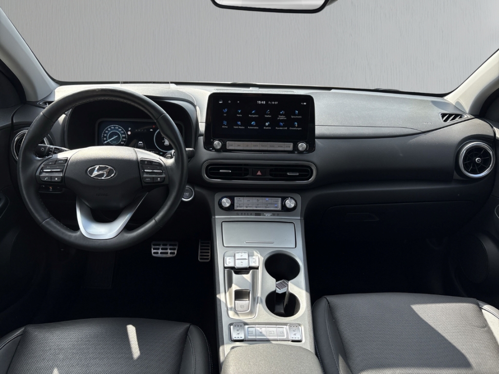 Fahrzeugabbildung Hyundai KONA Elektro Prime 64kWh LED ACC HuD e.Sitze RKam CarPlay SHZ LHZ