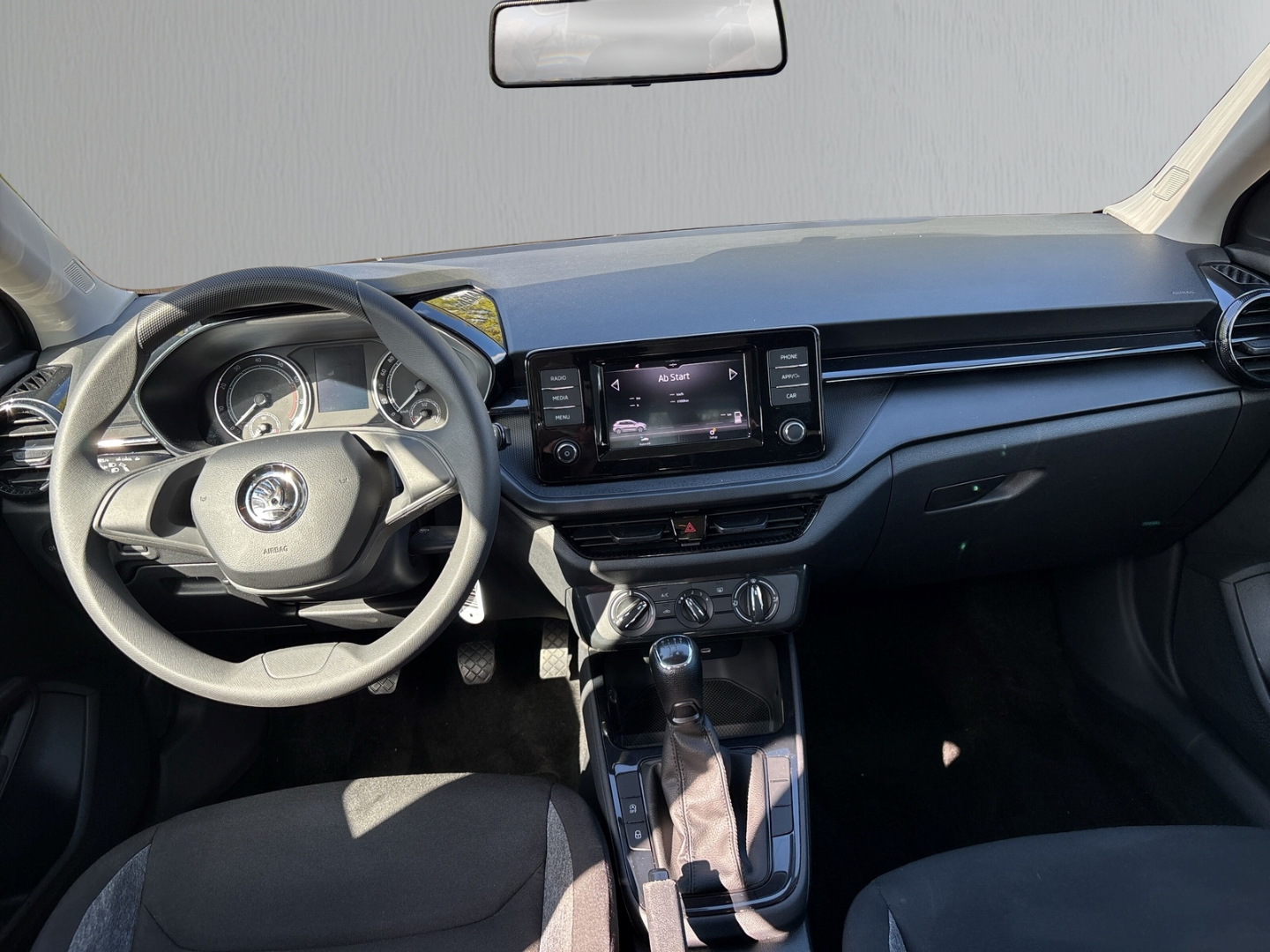 Fahrzeugabbildung SKODA Fabia Active Ambition 1,0 TSI Temp Klima