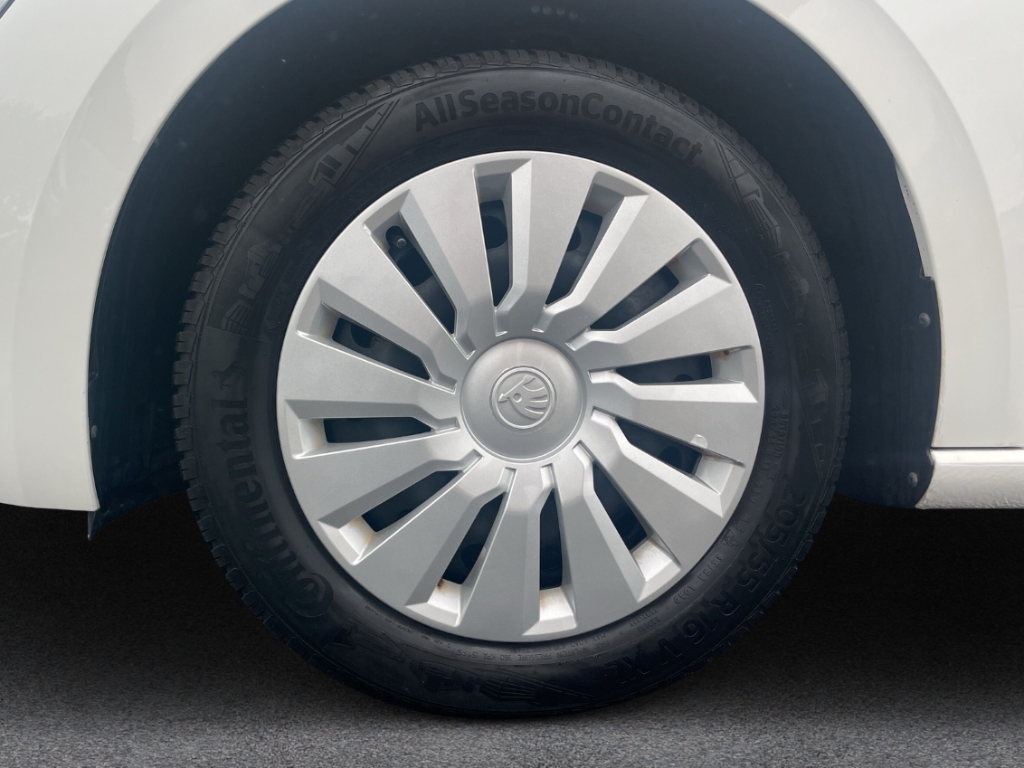 Fahrzeugabbildung SKODA Scala 1.0 TSI Cool Plus Klima PDC SHZ FSE ESP