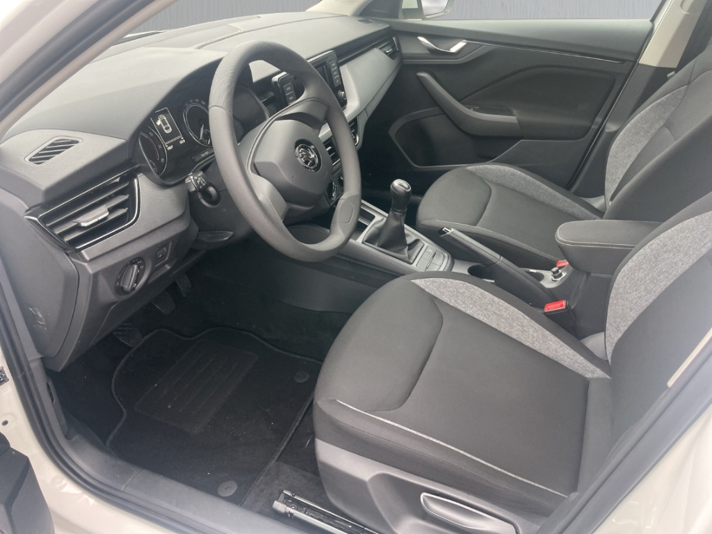 Fahrzeugabbildung SKODA Scala 1.0 TSI Cool Plus Klima PDC SHZ FSE ESP