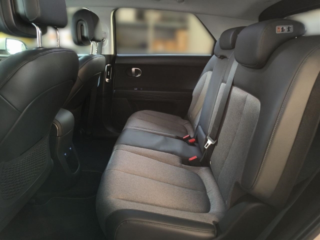 Fahrzeugabbildung Hyundai IONIQ 5 77,4kWh 2WD MY24 TECHNIQ 20LM Assist el.Heckklappe Navi Digitales Cockpit LED