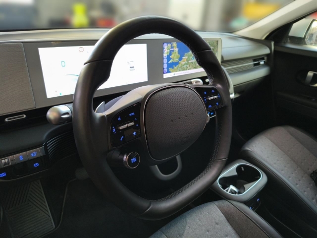 Fahrzeugabbildung Hyundai IONIQ 5 77,4kWh 2WD MY24 TECHNIQ 20LM Assist el.Heckklappe Navi Digitales Cockpit LED