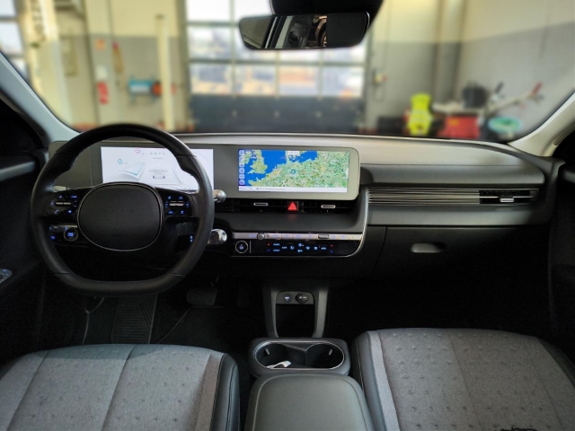 Fahrzeugabbildung Hyundai IONIQ 5 77,4kWh 2WD MY24 TECHNIQ 20LM Assist el.Heckklappe Navi Digitales Cockpit LED