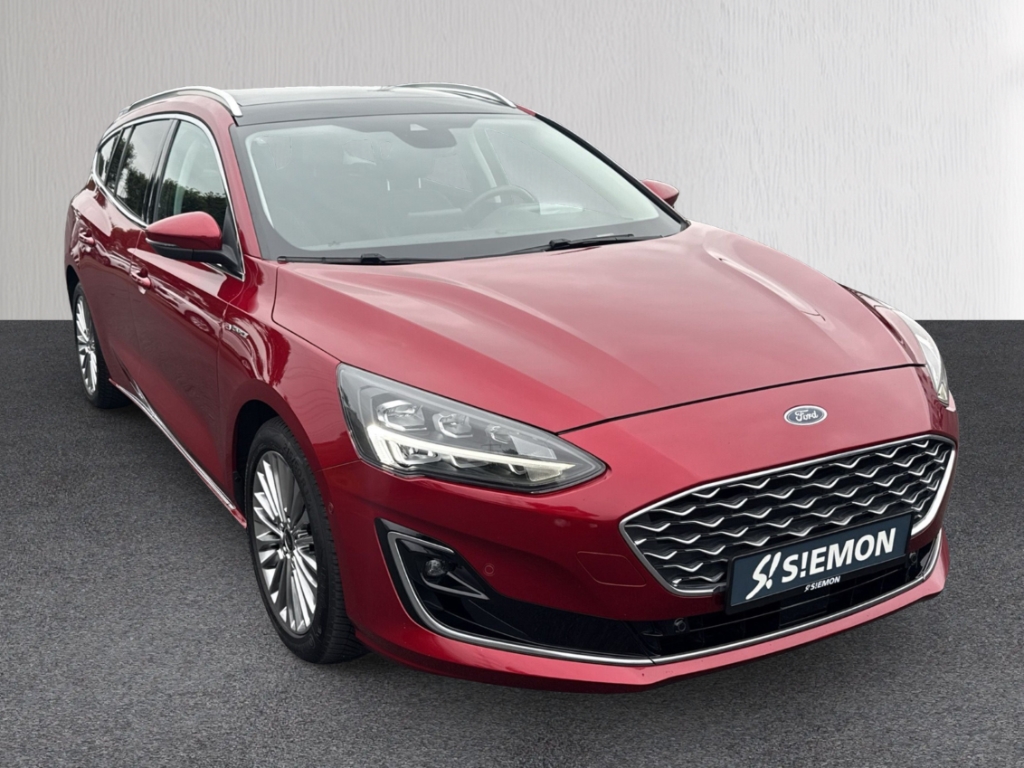 Fahrzeugabbildung Ford Focus Turnier 2.0 SHZ AHK PDCv+h LHZ Temp LED