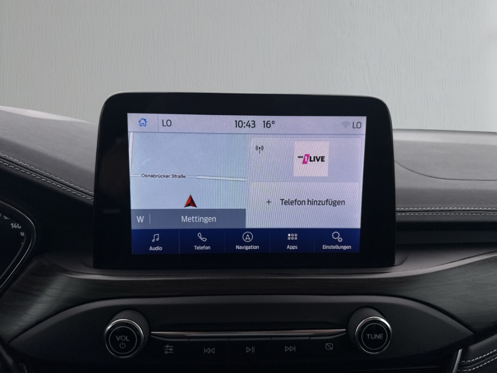 Fahrzeugabbildung Ford Focus Turnier 2.0 SHZ AHK PDCv+h LHZ Temp LED