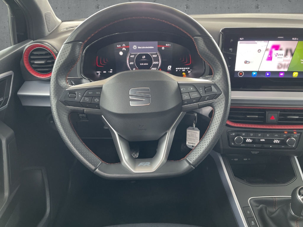 Fahrzeugabbildung SEAT Arona 1.0 TSI FR NAVI LED SHZ Digicockp. PDC Full Link