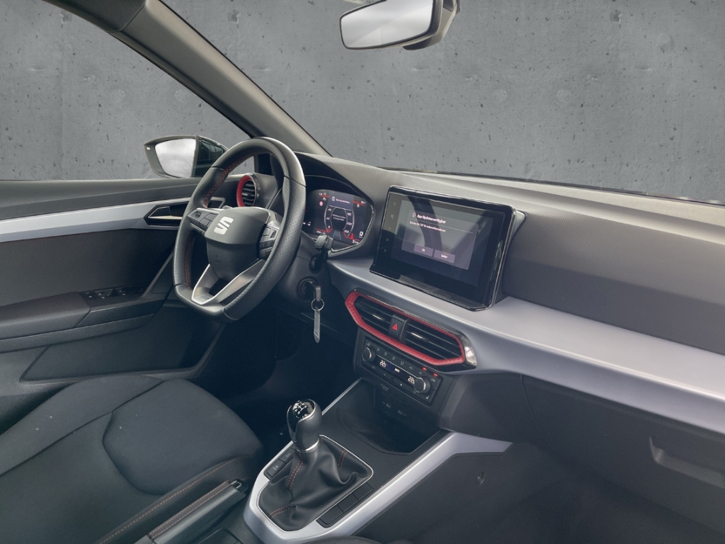 Fahrzeugabbildung SEAT Arona 1.0 TSI FR NAVI LED SHZ Digicockp. PDC Full Link
