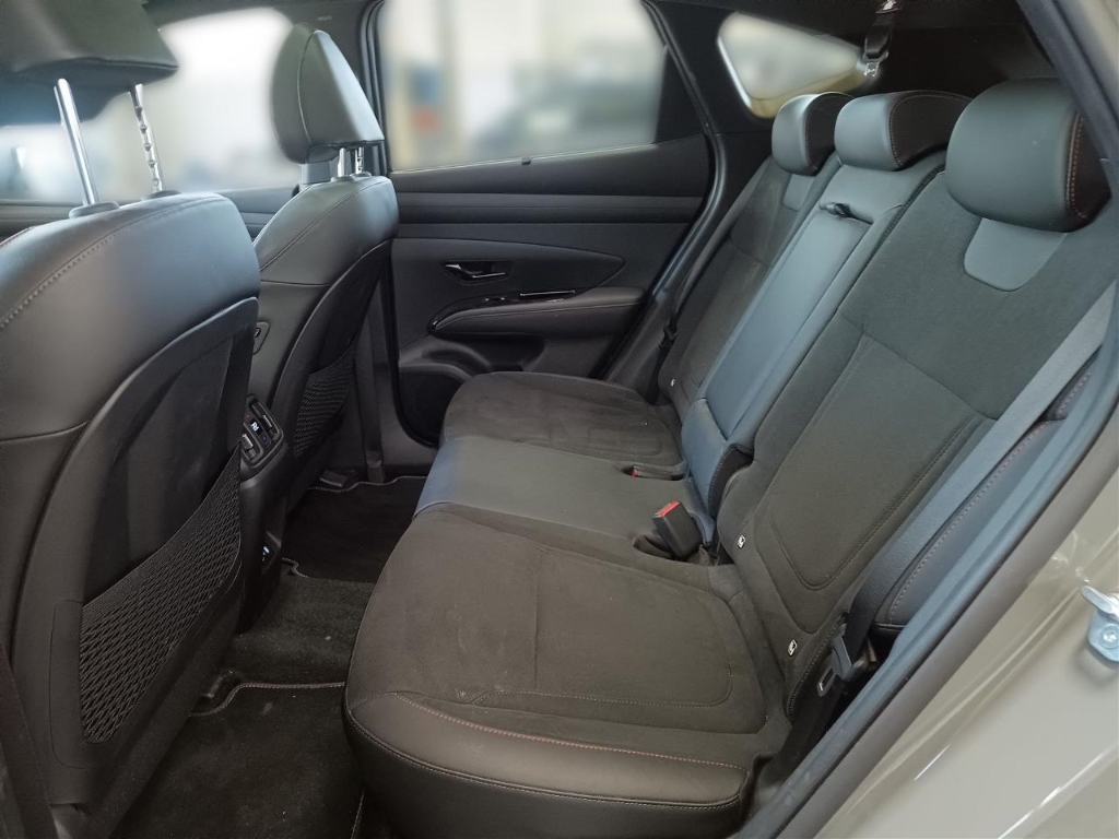 Fahrzeugabbildung Hyundai TUCSON FL PHEV 1.6 AT 4WD MY25 N-LINE Sitz-P AHK Panorama Assist-P. MATRIX-LED Navi