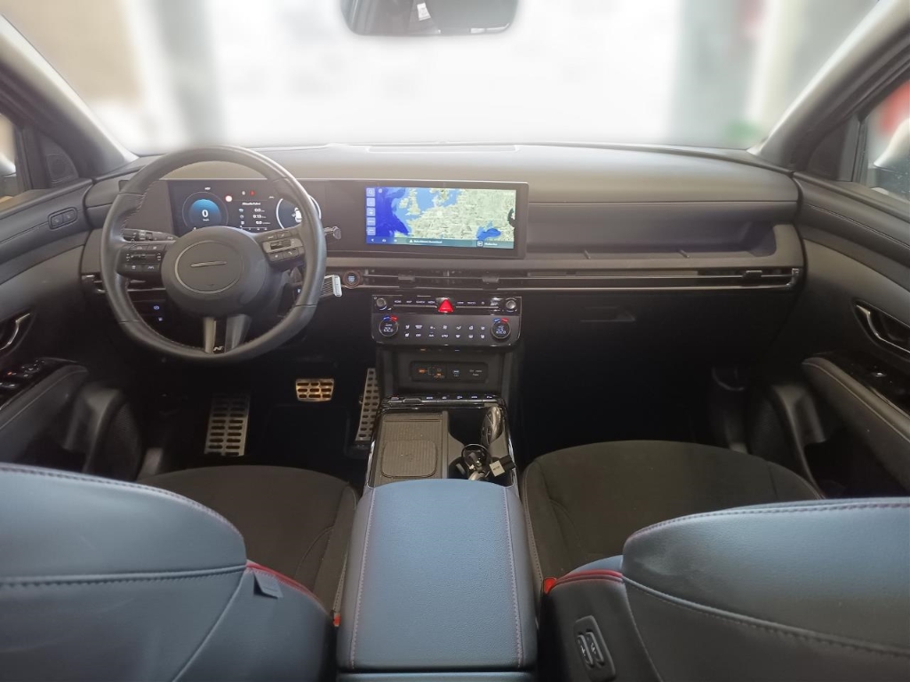 Fahrzeugabbildung Hyundai TUCSON FL PHEV 1.6 AT 4WD MY25 N-LINE Sitz-P AHK Panorama Assist-P. MATRIX-LED Navi