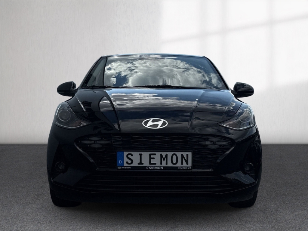Fahrzeugabbildung Hyundai i10 Prime R-Kam Navi SHZ LHZ Klimaauto Tempomat