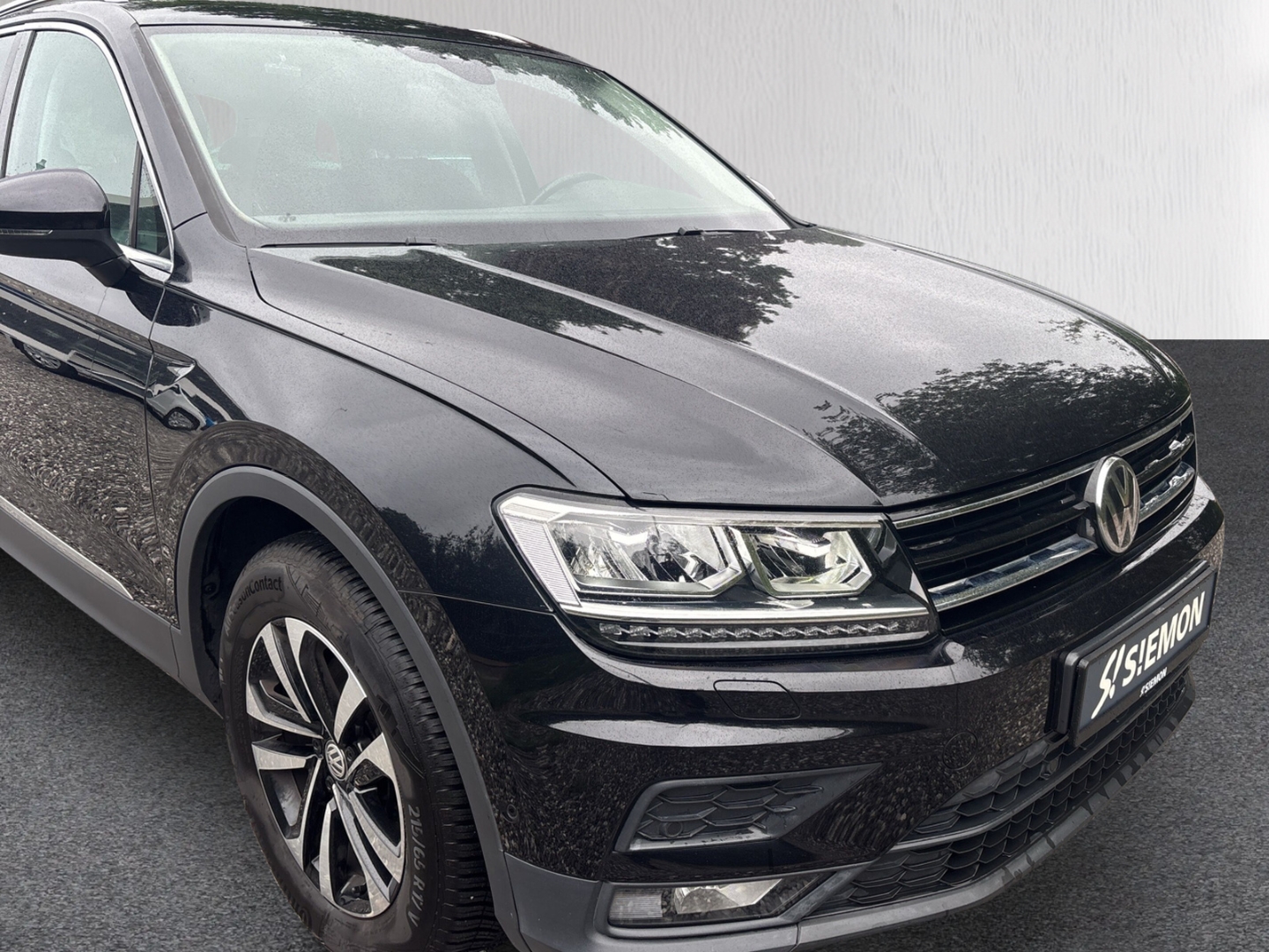 Fahrzeugabbildung Volkswagen Tiguan IQ.DRIVE 2.0 TDI AHK LED RFK ACC LMF