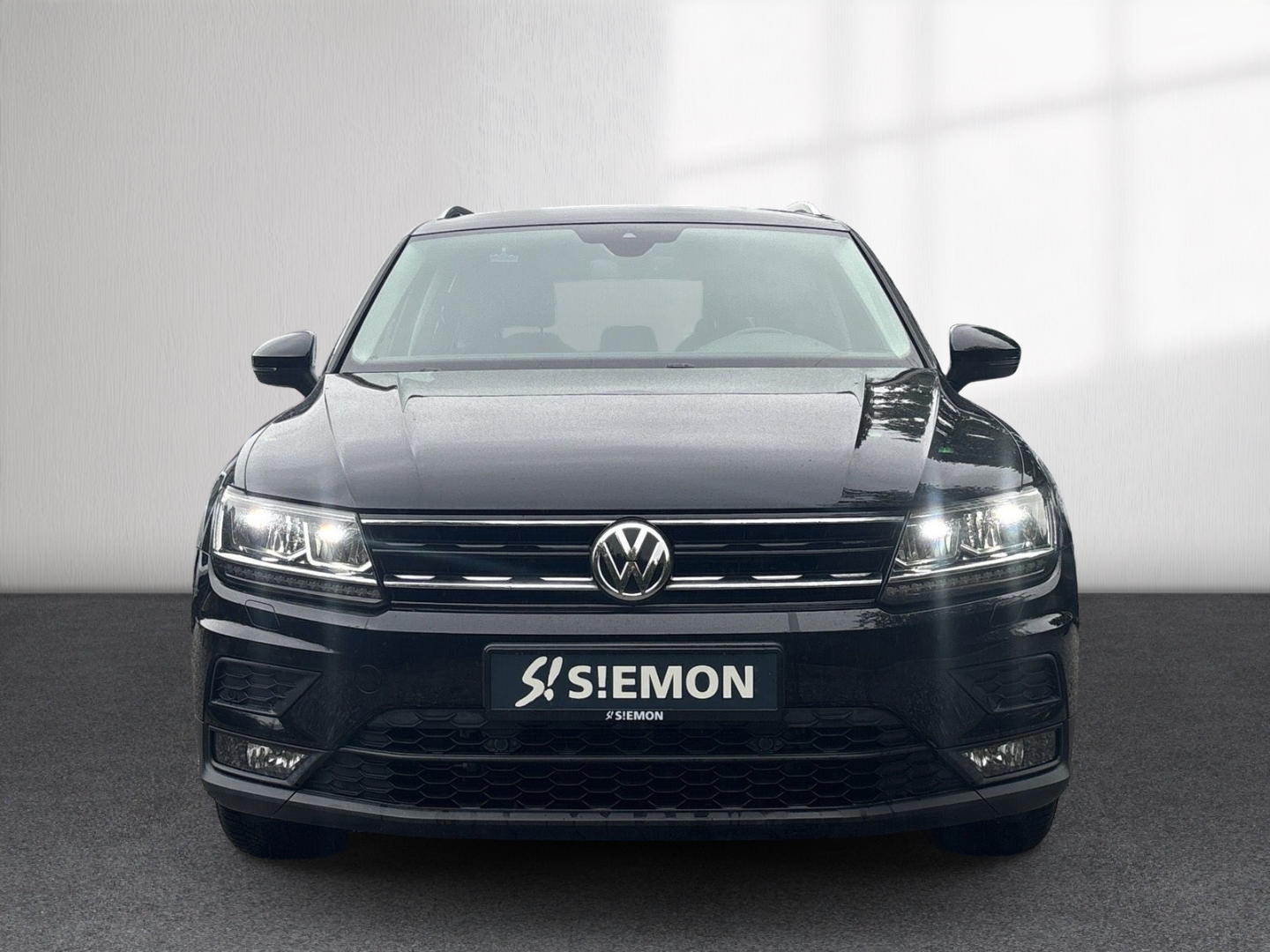 Fahrzeugabbildung Volkswagen Tiguan IQ.DRIVE 2.0 TDI AHK LED RFK ACC LMF