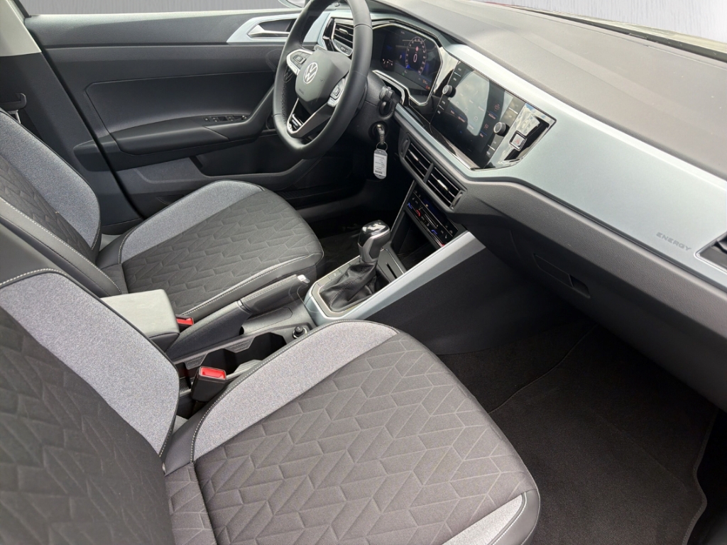 Fahrzeugabbildung Volkswagen Taigo Energy 1.0 TSI DSG ENERGY LED AHK GJR KAMERA Conn