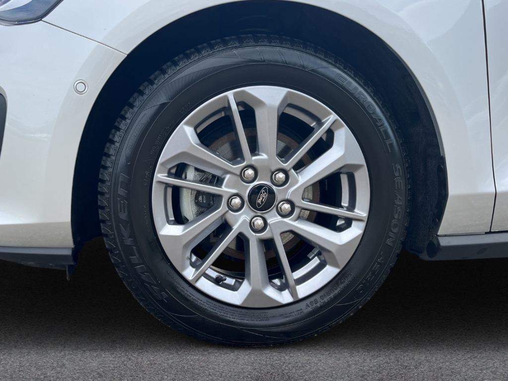 Fahrzeugabbildung Ford Focus Turnier 1.5 TDCI EB Titanium X AHK NAVI LED R-Kam SHZ