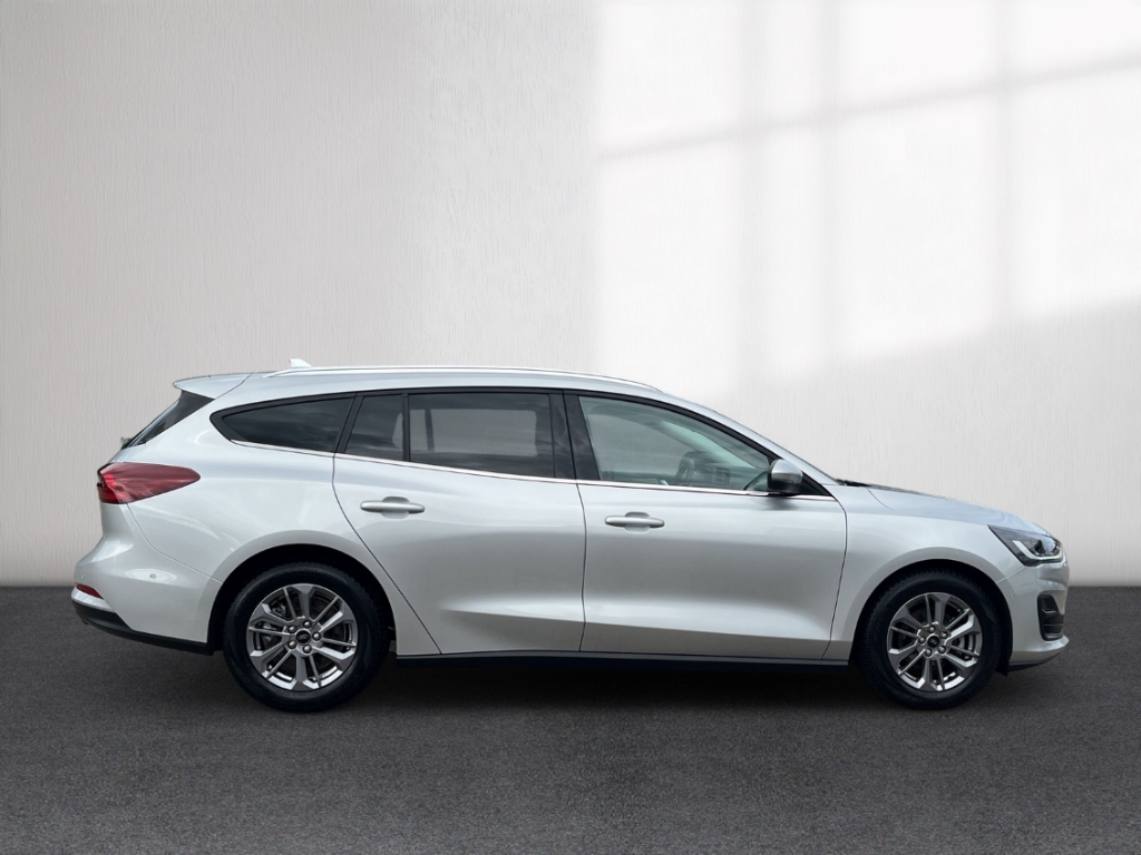 Fahrzeugabbildung Ford Focus Turnier 1.5 TDCI EB Titanium X AHK NAVI LED R-Kam SHZ