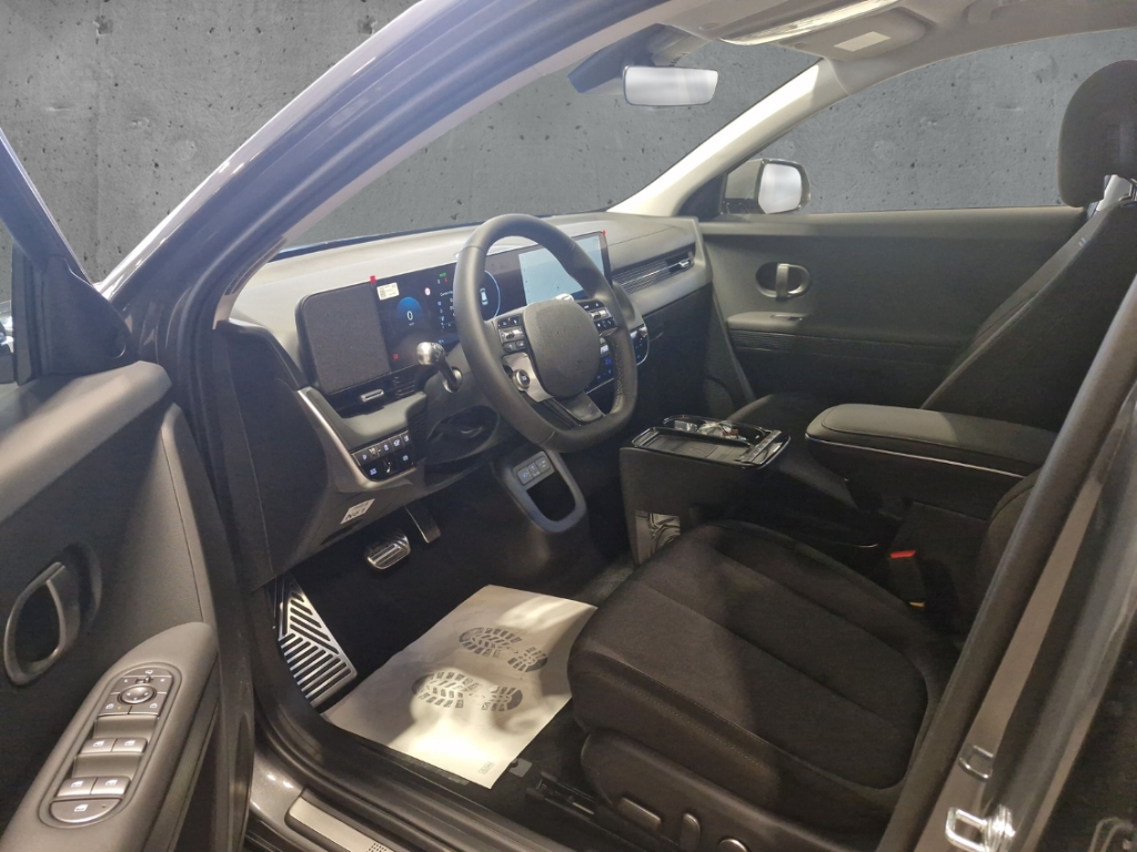 Fahrzeugabbildung Hyundai IONIQ 5 FL MY27 84kWh 2WD CENTRIQ Navi Digitales Cockpit LED ACC El. Heckklappe Apple CarPlay