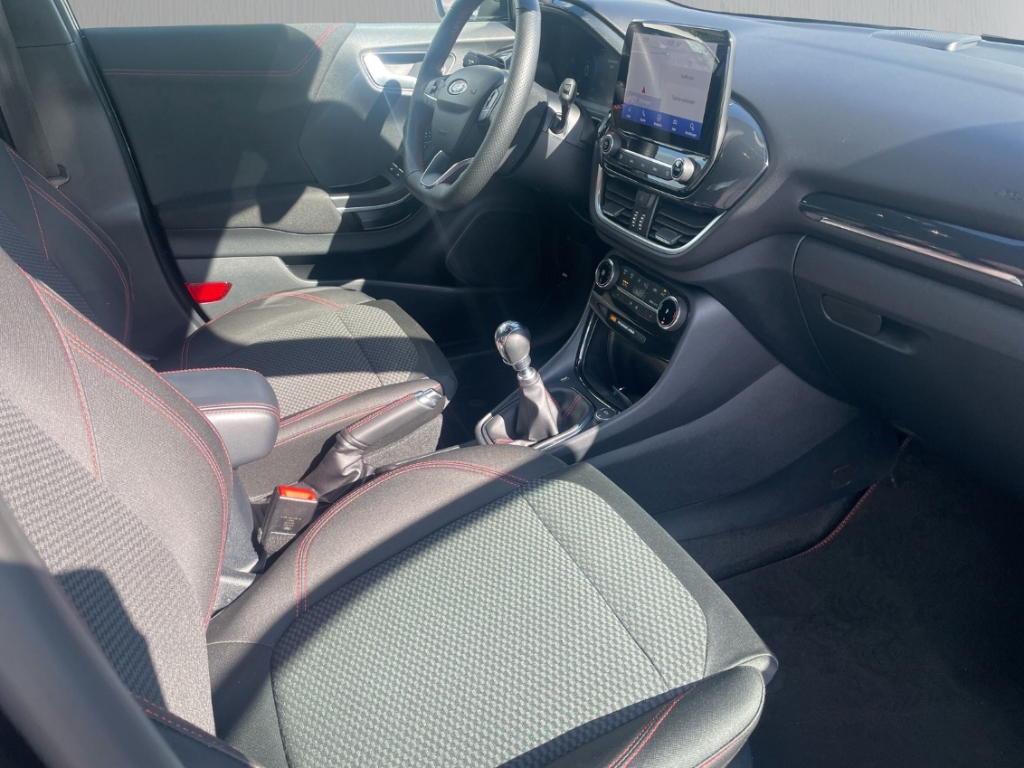 Fahrzeugabbildung Ford Puma 1.0 ecoBoost ST-Line AHK Navi Tempo PDC SHZ