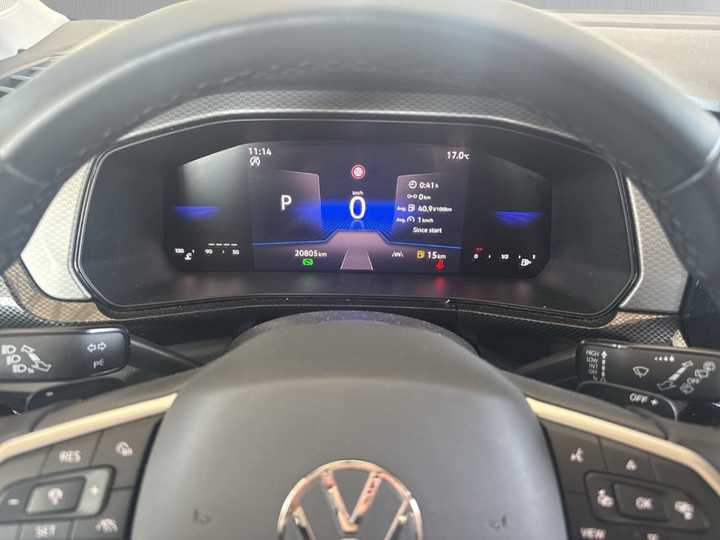 Fahrzeugabbildung Volkswagen T-Cross 1.0 TSI DSG Life LED IQ Drive SHZ RKam CarPlay