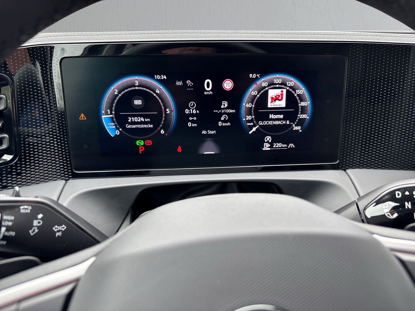 Fahrzeugabbildung Volkswagen Tiguan Life 2.0 TDI DSG Goal AHK LED+ Nav ACC SHZ