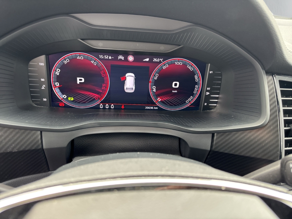 Fahrzeugabbildung SKODA Kodiaq TDI 4x4 DSG Sportline AHK ACC Navi R-Kam
