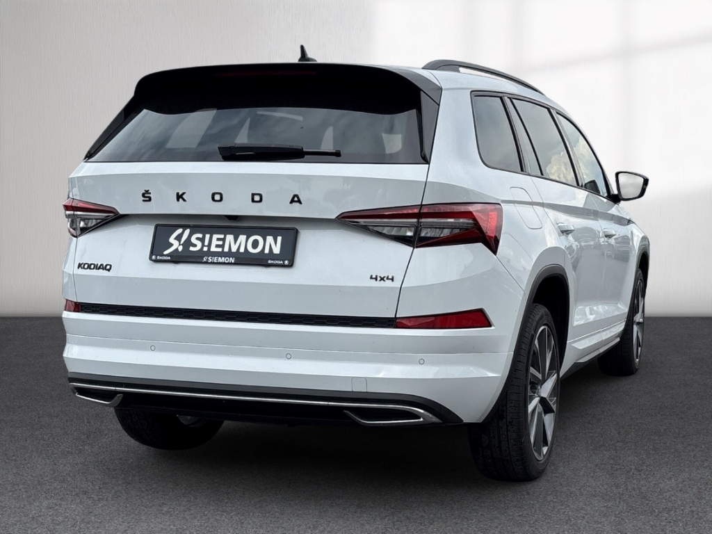 Fahrzeugabbildung SKODA Kodiaq TDI 4x4 DSG Sportline AHK ACC Navi R-Kam