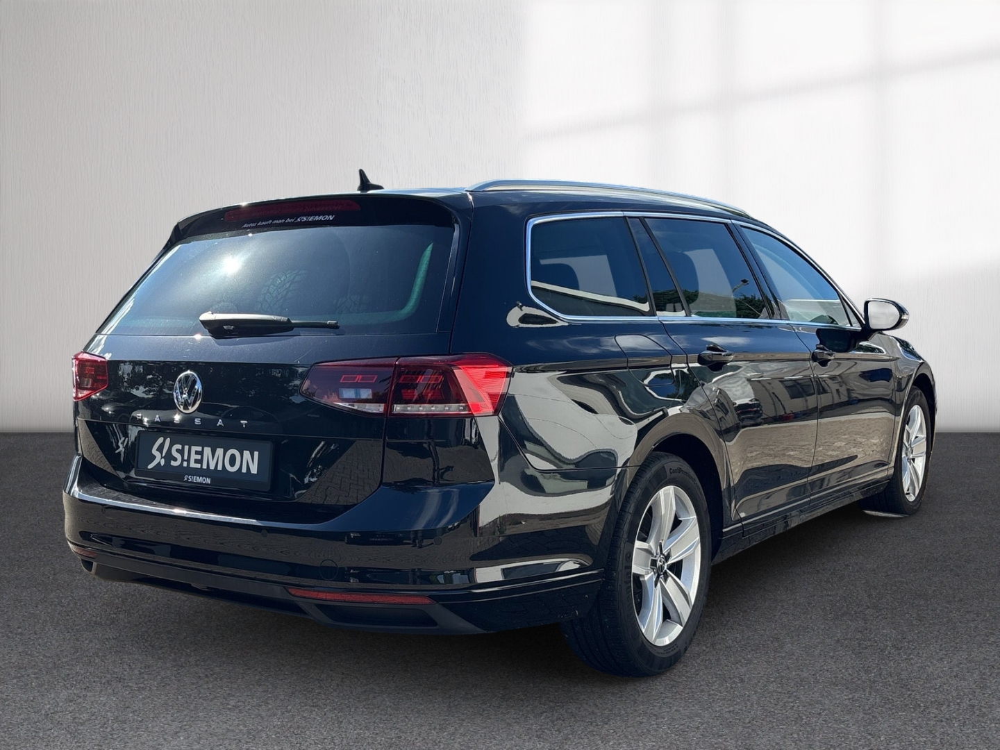 Fahrzeugabbildung Volkswagen Passat 2.0 TDI Business DSG AHK RFK SHZ LED
