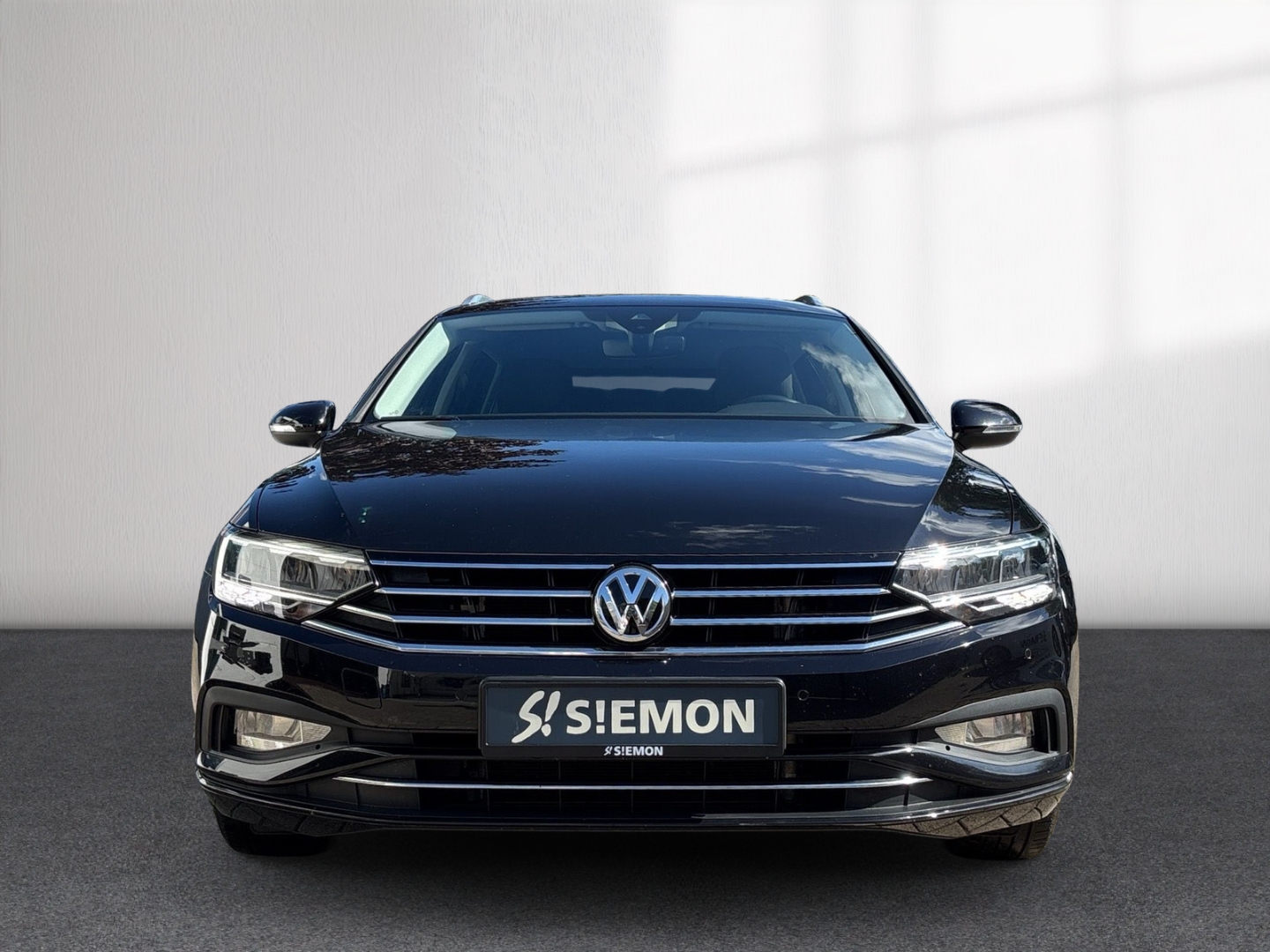 Fahrzeugabbildung Volkswagen Passat 2.0 TDI Business DSG AHK RFK SHZ LED